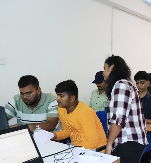 Experienced Industry Mentors
