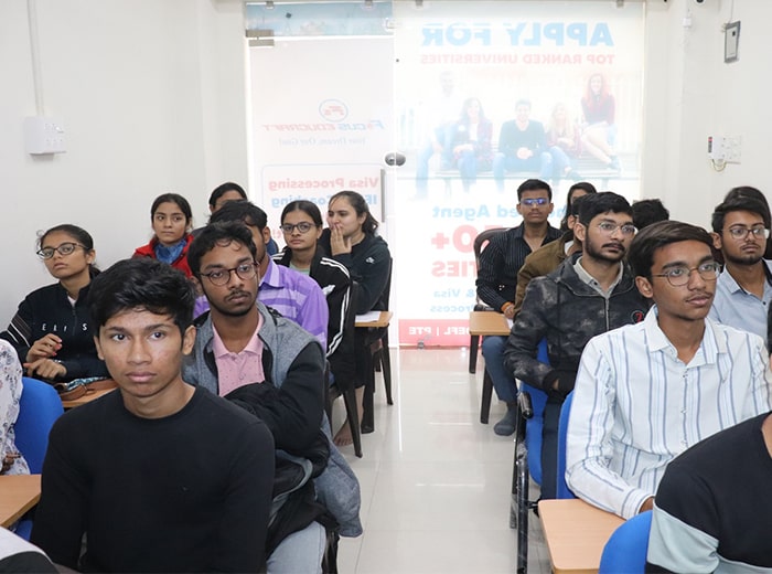Students Learning Free Batches